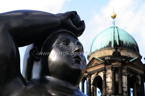 Botero sculptures in Berlin 2007